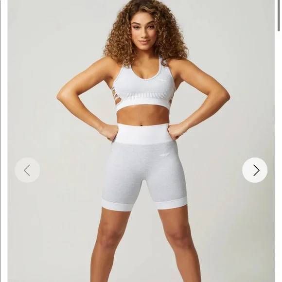 ACTIVEWEAR SHORTS - Picture 1 of 4